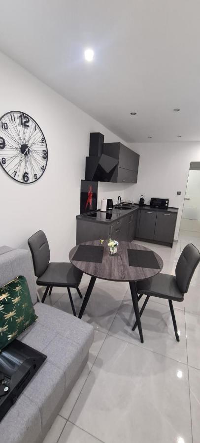 Apartman Julija 1 Риека Экстерьер фото