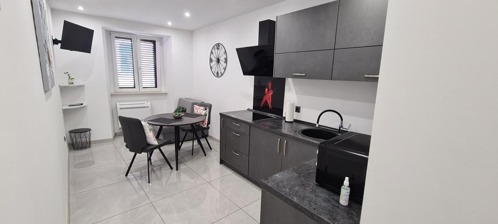 Apartman Julija 1 Риека Экстерьер фото