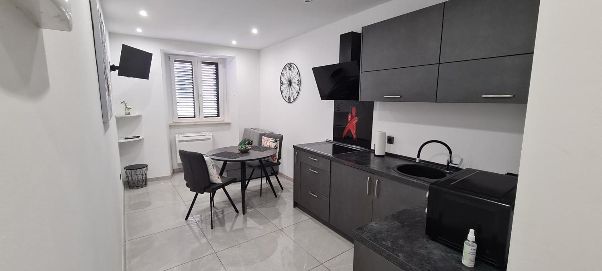 Apartman Julija 1 Риека Экстерьер фото