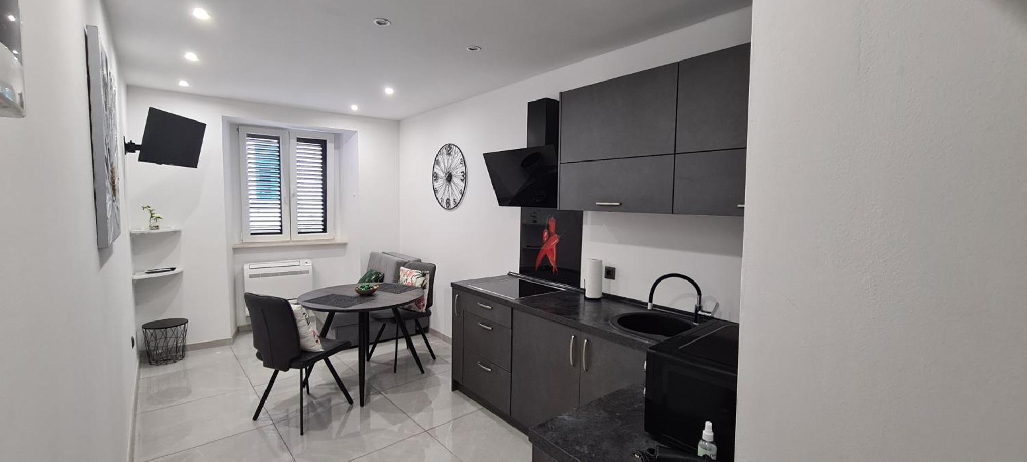 Apartman Julija 1 Риека Экстерьер фото